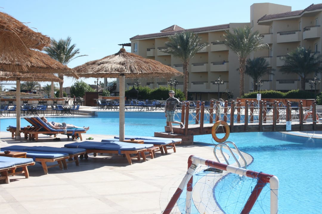 Правый корпус Amwaj Beach Club Abu Soma Resort