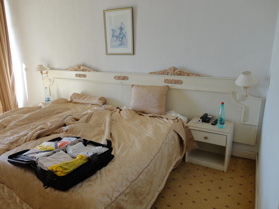 Bett im Zimmer Hotel Amir Palace