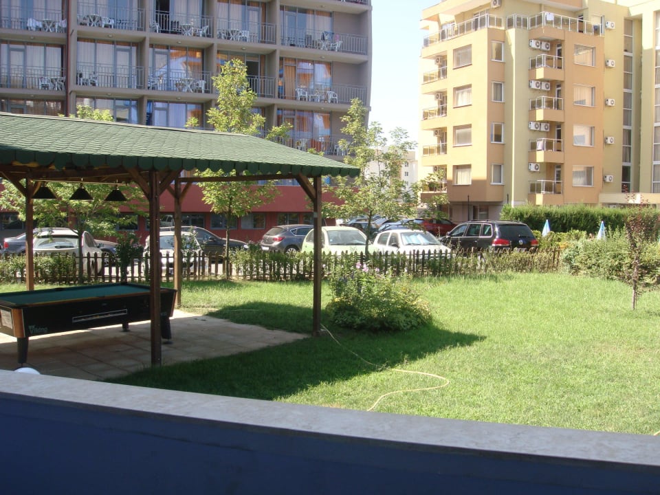 Widok na ogród Hotel Bohemi