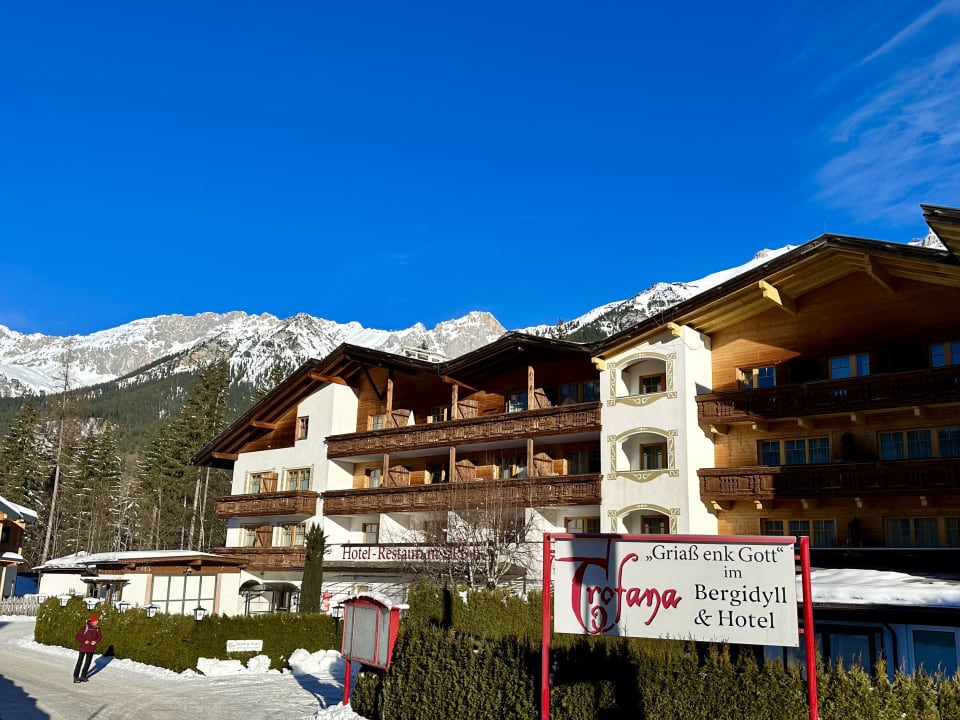 Außenansicht Bergidyll & Hotel Trofana