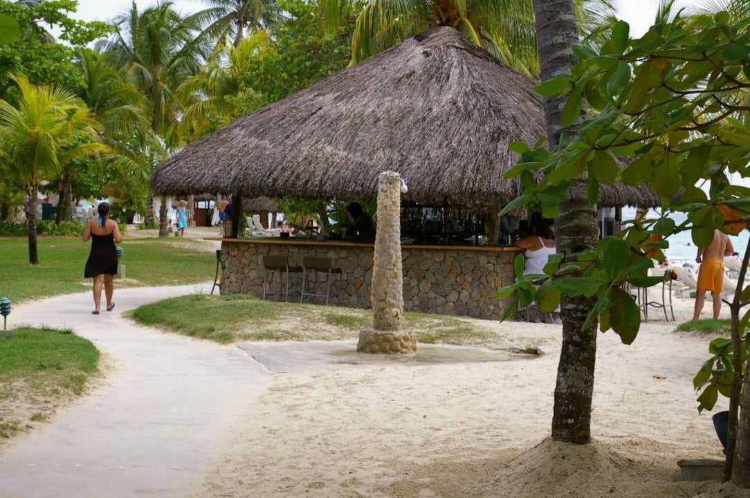 Strand Main-Bar Couples Swept Away - Adults only