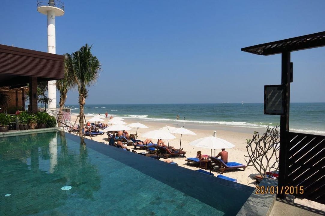 Eigene Liegen am Strand Laksasubha Hua Hin