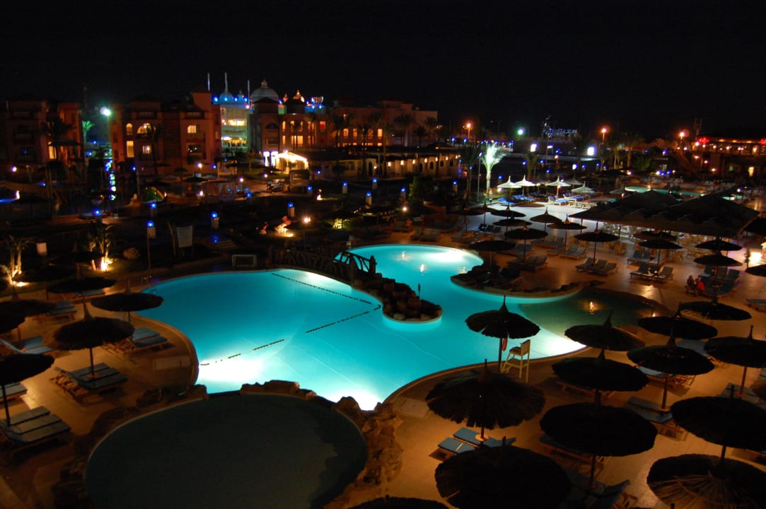 Вечер Pickalbatros Aqua Park Resort - Hurghada