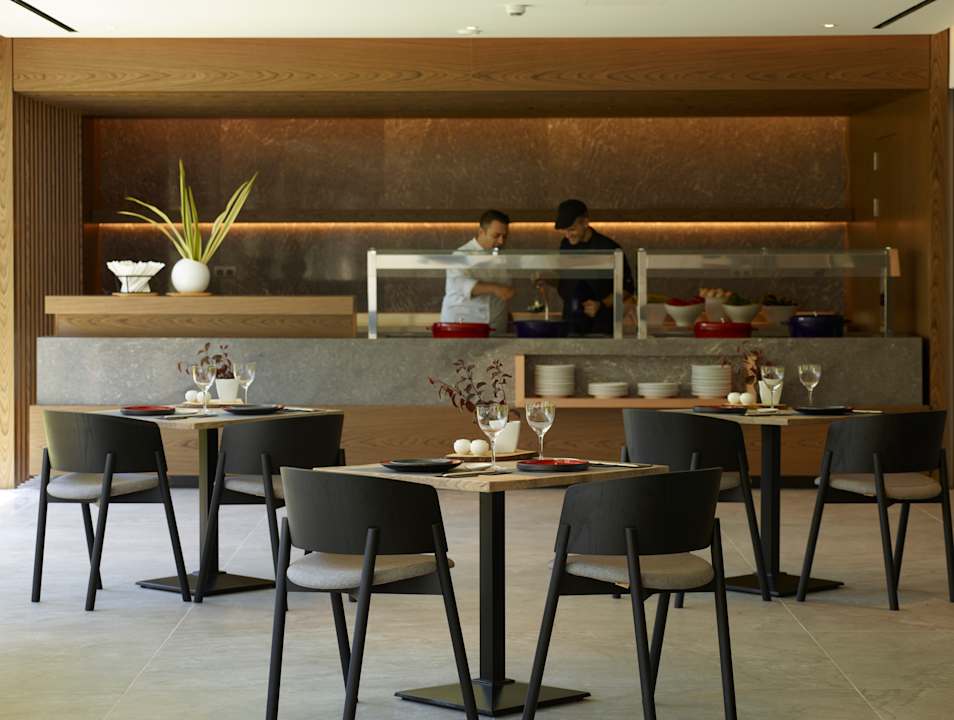 Gastro The Ixian Grand & All Suites