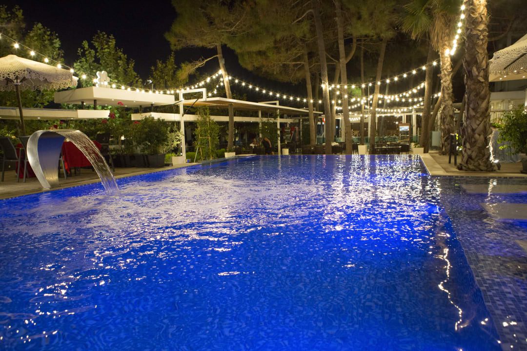 Pool Albanian Star Hotel