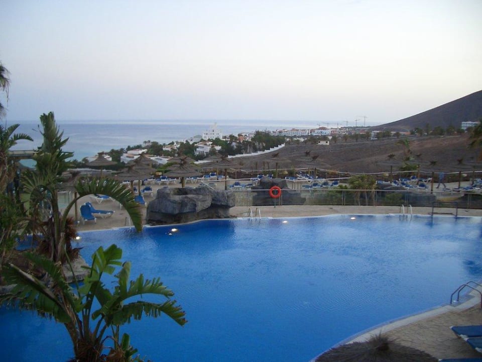 Blick von der Bar auf den Pool AluaVillage Fuerteventura