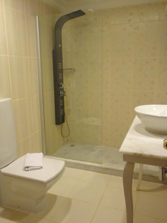 Łazienka Oscar Resort Hotel