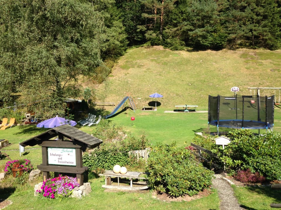 Spielplatz, Grillplatz, Ruheplatz Ferienhaus Schenk