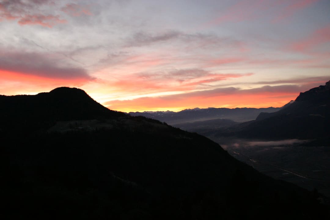Morgendämmerung - il sole si alza Panoramapension Etschblick