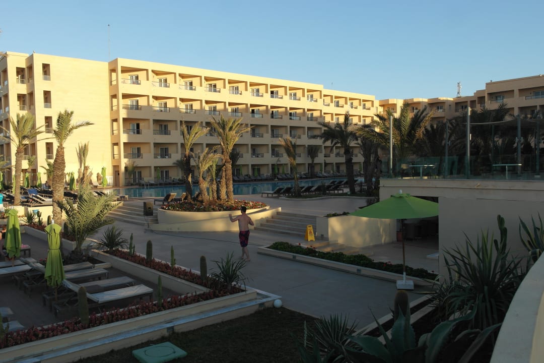 Poolanlage Hotel Rosa Beach