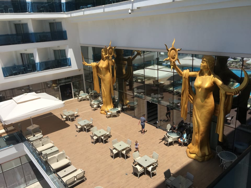 Sonstiges Azura Deluxe Resort & Spa Hotel