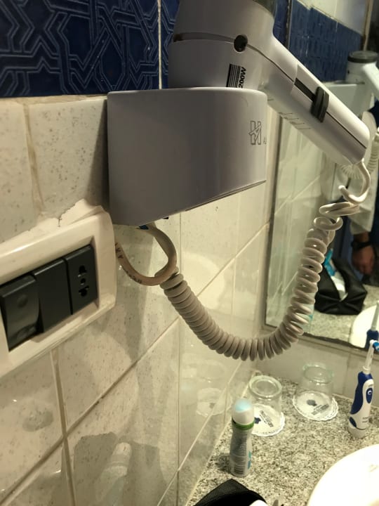 Zimmer Ghazala Beach