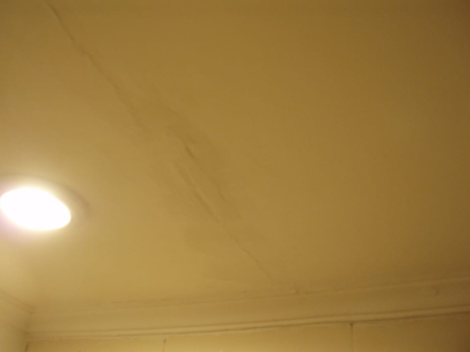 Risse an der Decke - 5 Stern Hotel? Hotel Holiday Inn Resort Goa