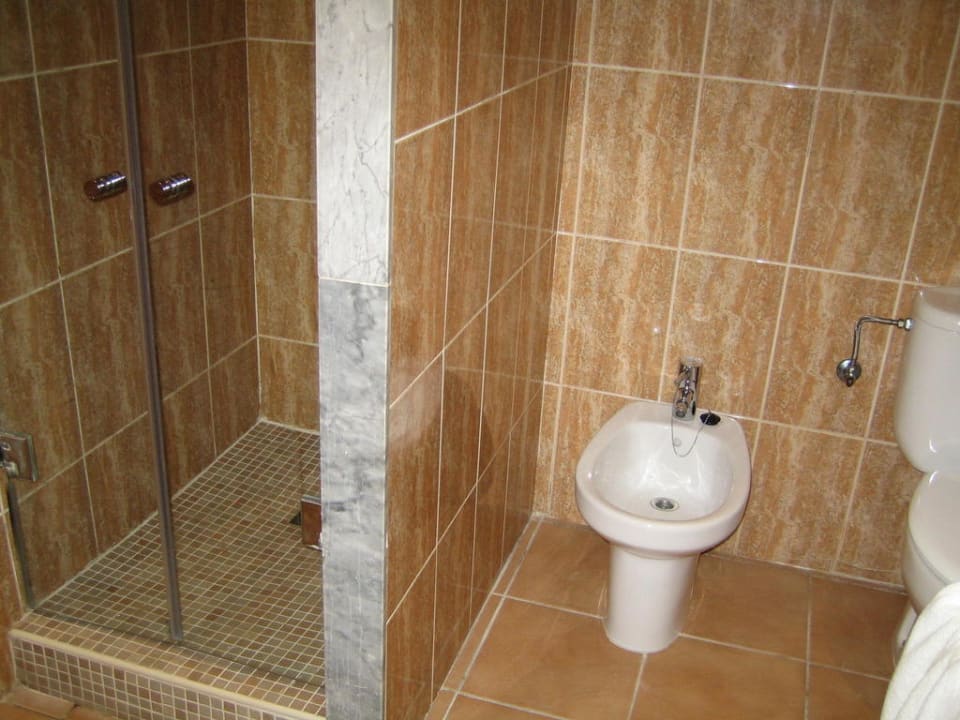 Dusche Nr.2 MarSenses Paradise Club Hotel