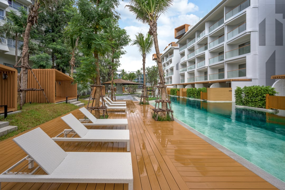 Pool Andaman Embrace Patong