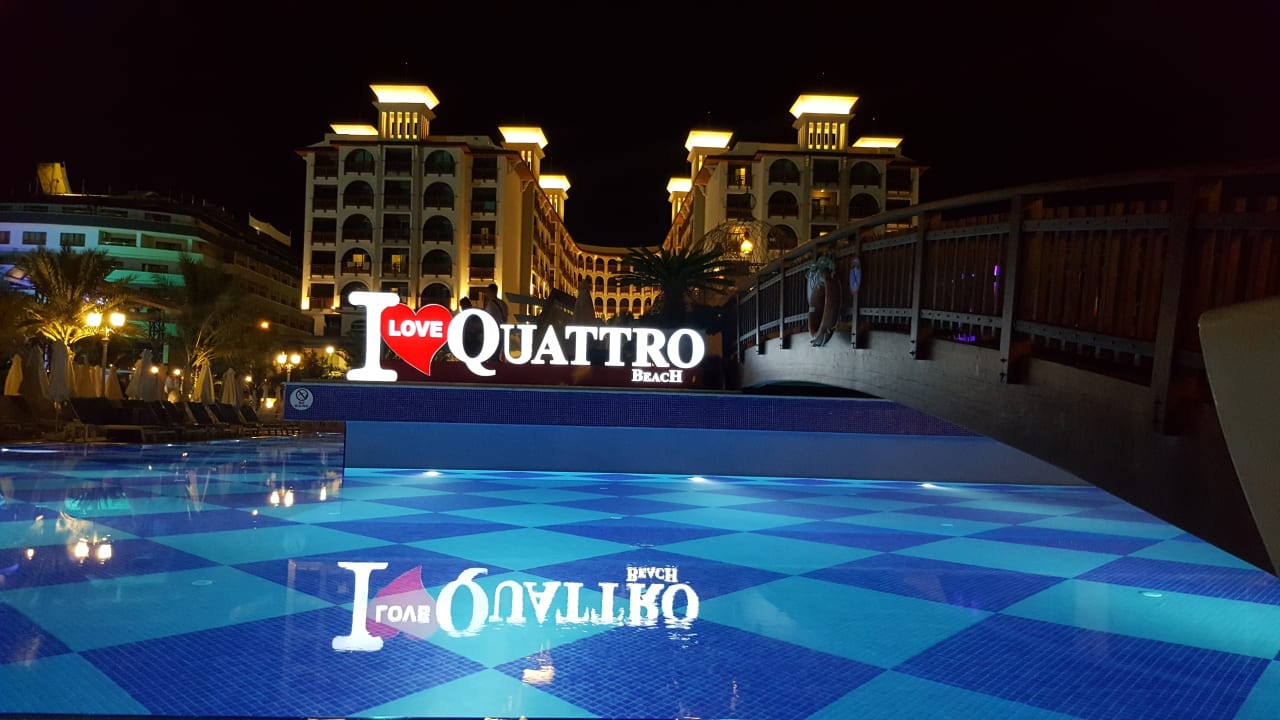 Pool Quattro Beach Spa & Resort