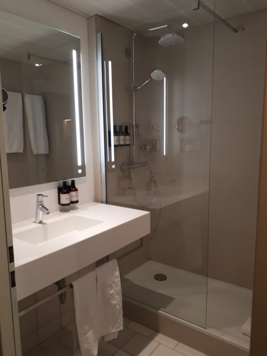 Zimmer NH Berlin Alexanderplatz