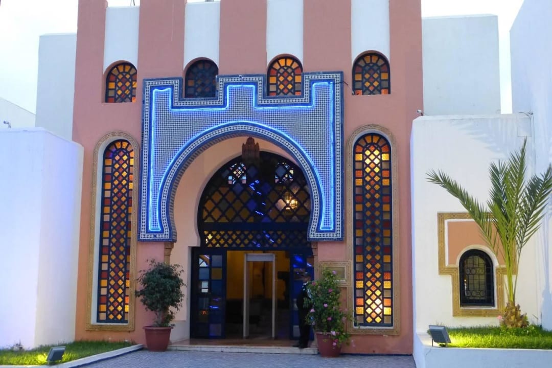 O zmierzchu... Hotel Les Omayades