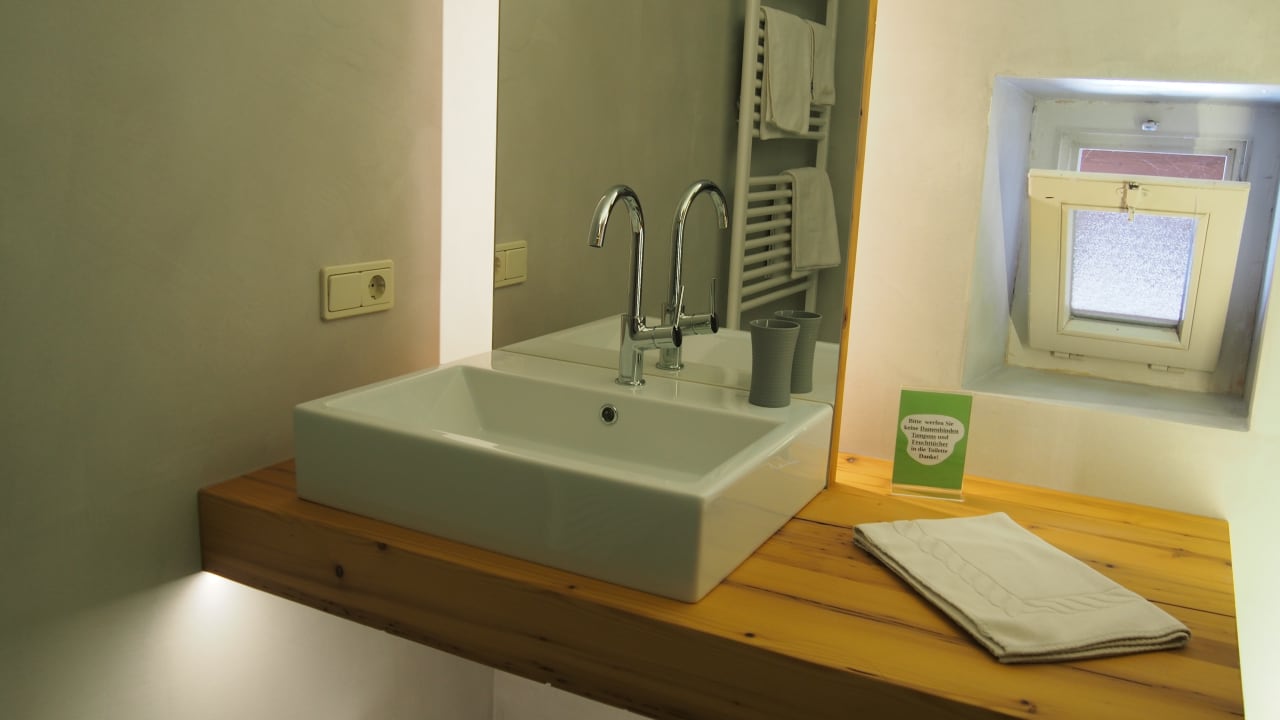 Zimmer Residence Traminer Klause Ferienwohnungen