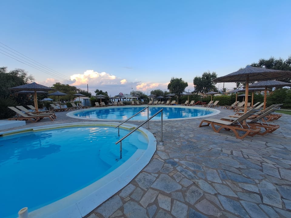 Pool Hotel Albatros