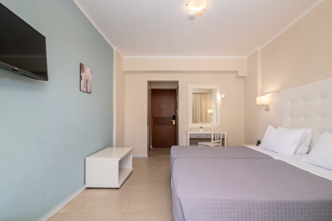Zimmer Karras Grande Resort