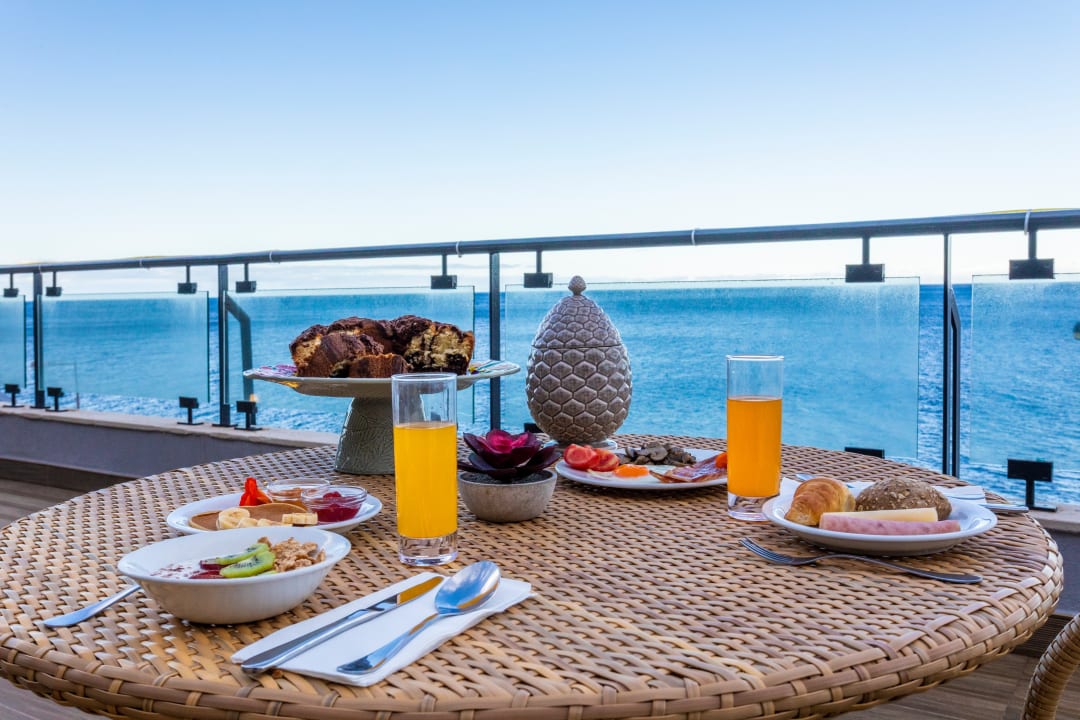 Gastro Paul do Mar Sea View Hotel