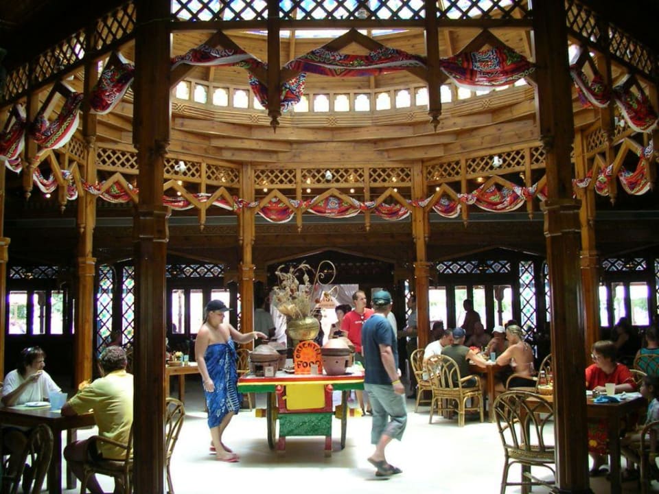 Oasis Restaurant Siva Grand Beach