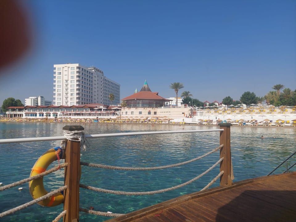 Ausblick Salamis Bay Conti Resort Hotel & Casino