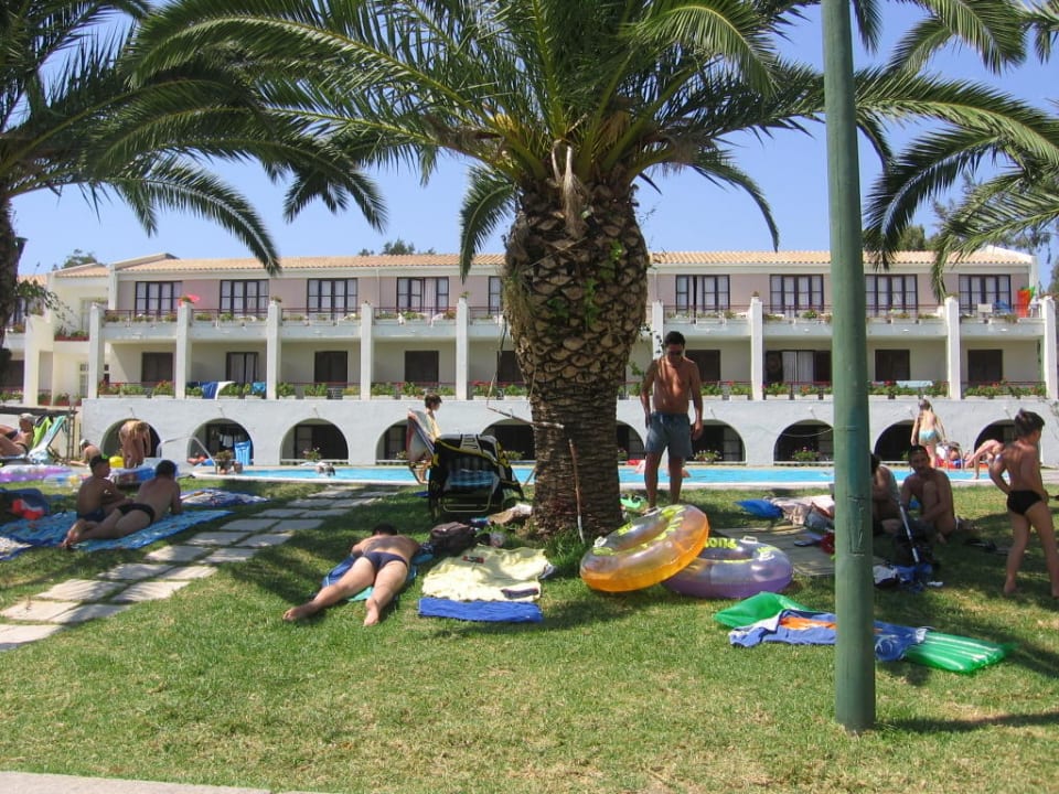 Messonghi Beach & Moraitika Inn Mitsis Messonghi Beach Hotel