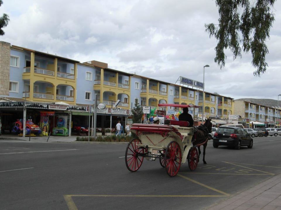Aussenansicht von der Strasse aus gesehen Alcudia Garden Aparthotel