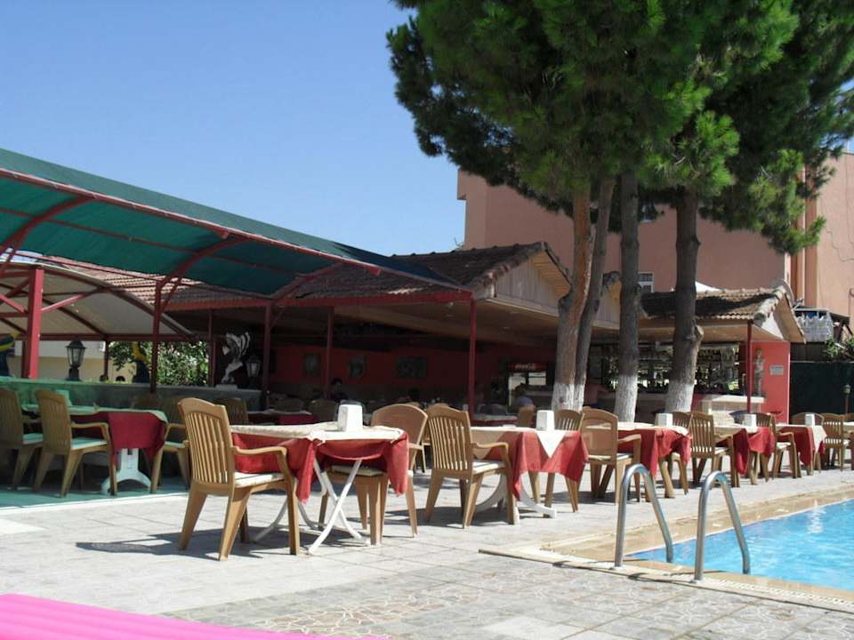 Blick zum Essensbrereich Hotel Angora