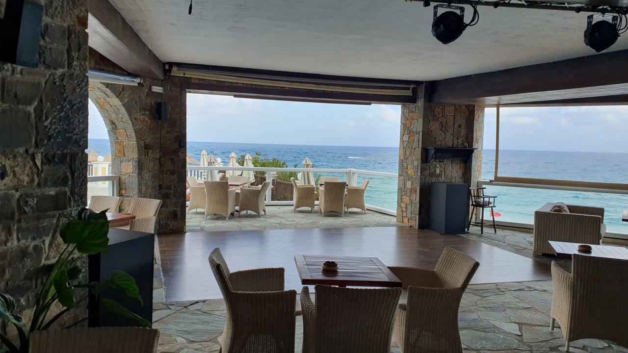 Ausblick Alexander Beach Hotel & Village Resort