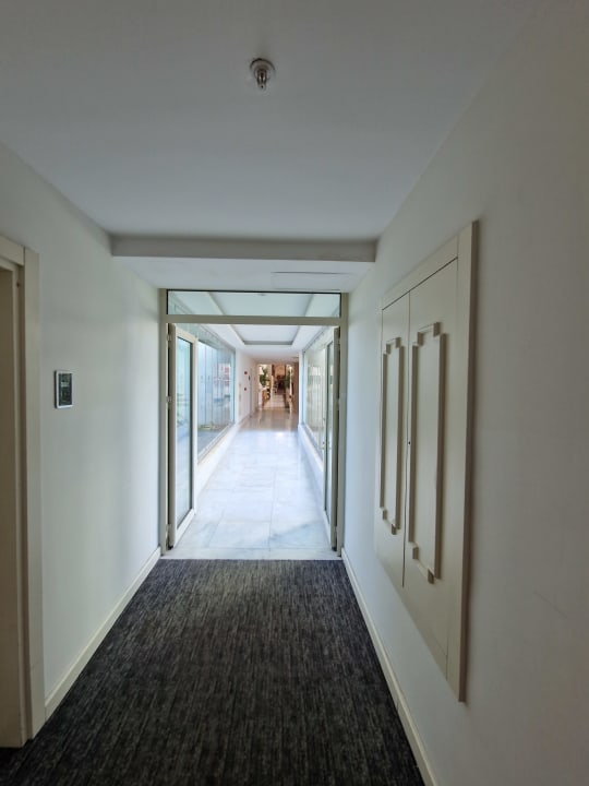 Sonstiges Well Palace Side