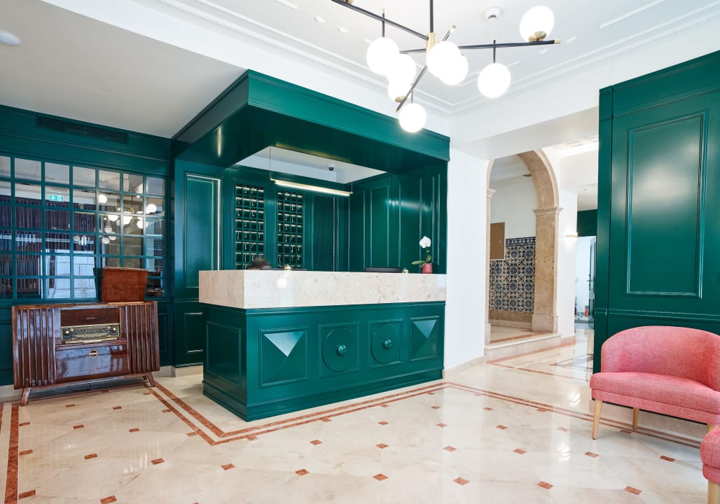 Lobby Hotel Residencial Florescente