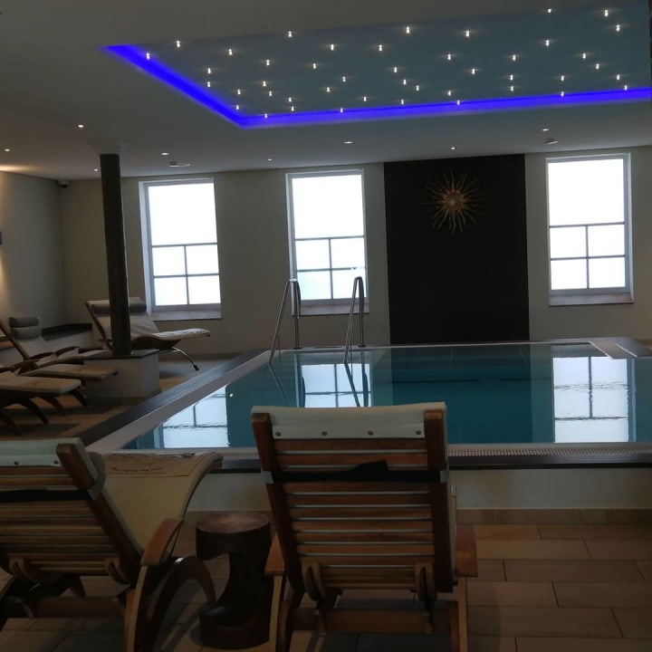 Pool Schlossgasthof Rösch