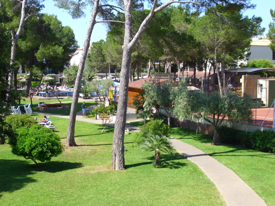 Weg zum Pool Protur Floriana Resort Aparthotel