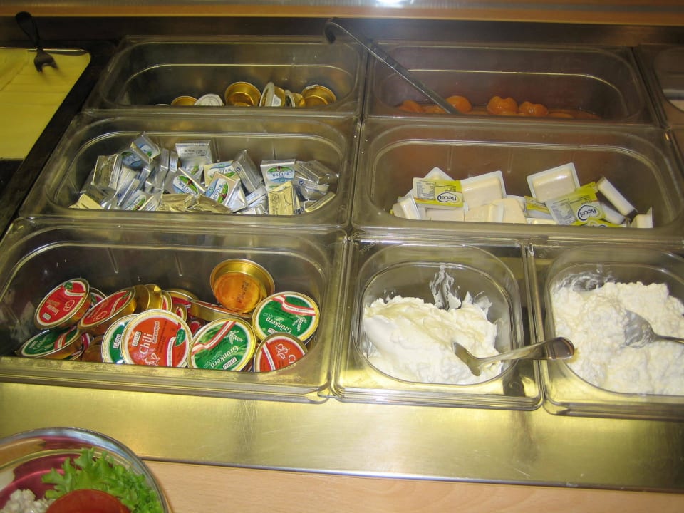 Frühstücksbuffet OptimaMed Gesundheitsresort St. Josef