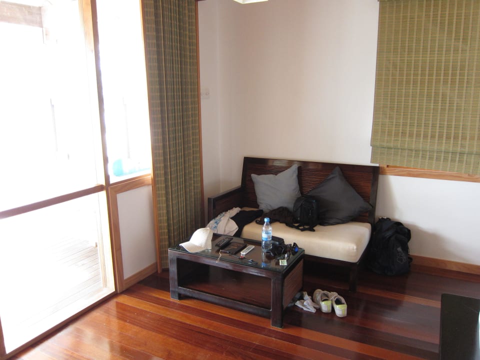 Beach Villa 315 - vorderer Bereich rechts Kuredu Island Resort & Spa