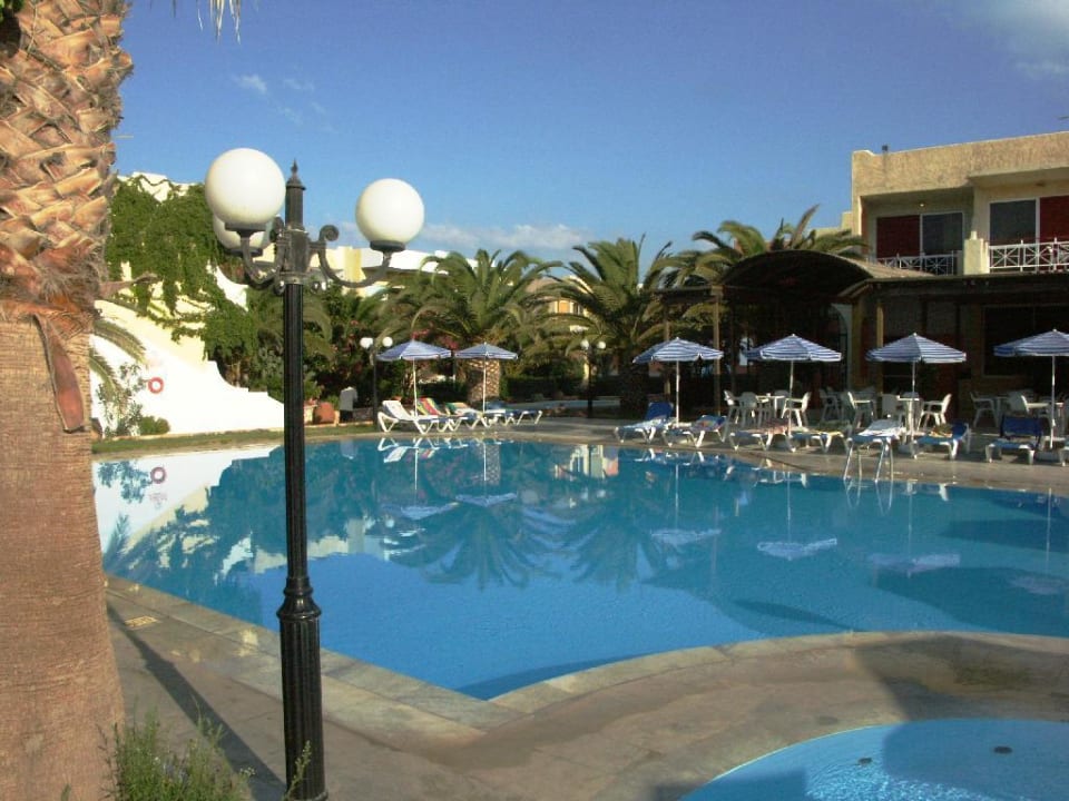 Atlantis Beach Hotel Atlantis Beach