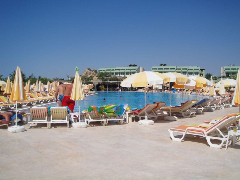 Pool (Animation) VONRESORT Golden Coast