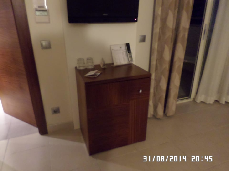 Zimmer 1819 Kamelya Aishen Club