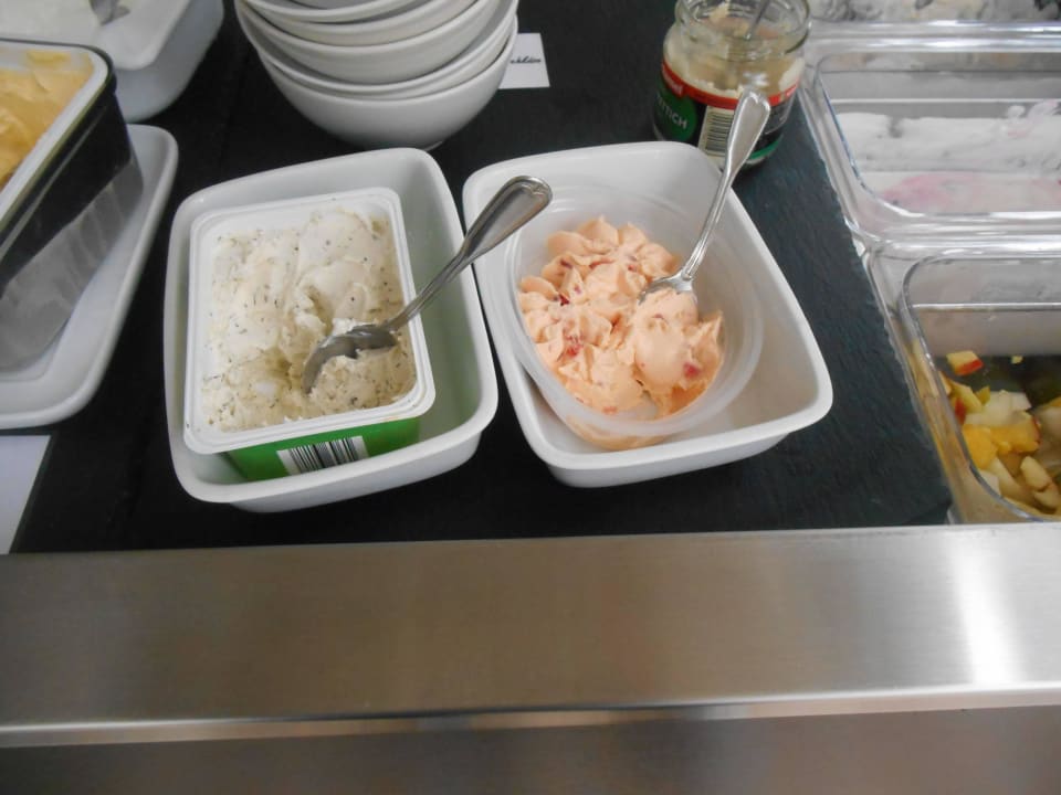 Billigster Brotaufstrich vom Discounter PARK VILLA zentral am Mittelrhein