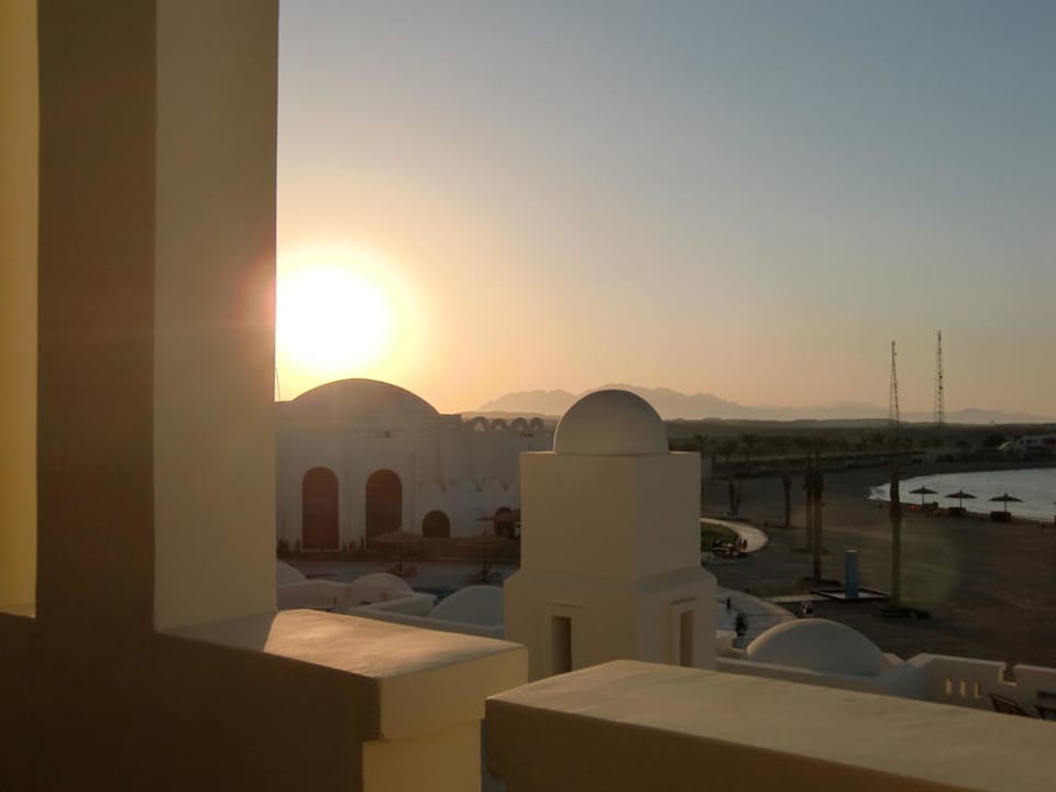 Sonnenuntergang Coral Sun Beach