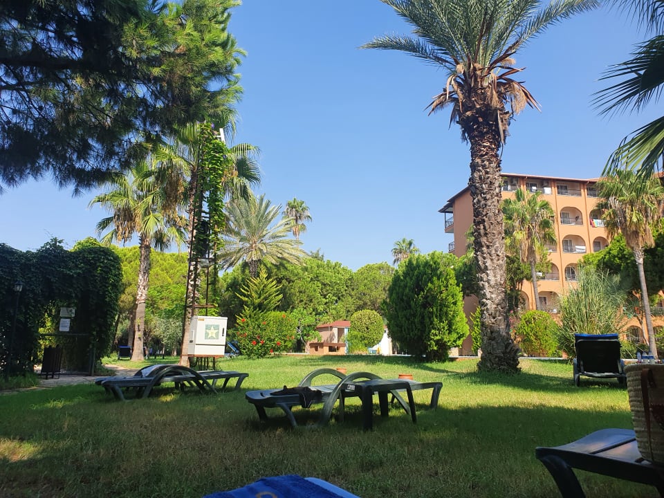 Gartenanlage Club Turtas Beach Hotel