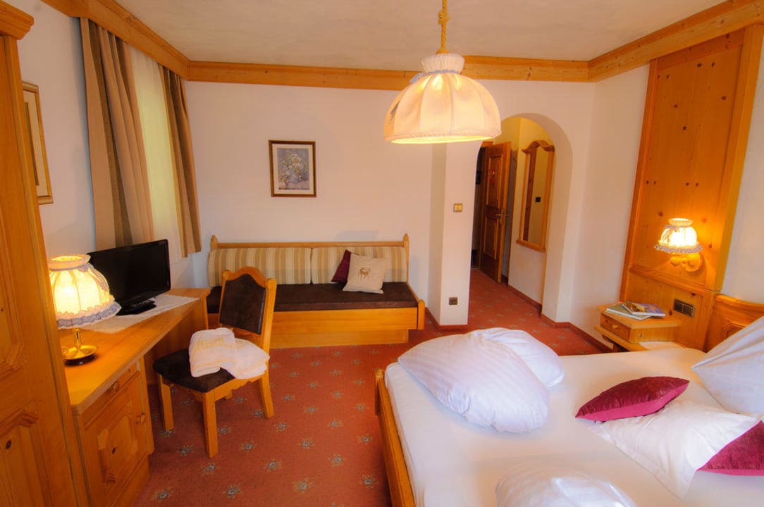 Geräumige Zimmer Hotel Alpenhof