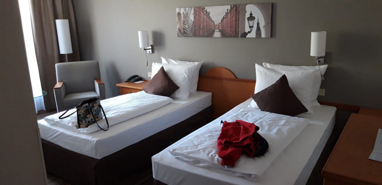 Zimmer Leonardo Hotel Hamburg Airport