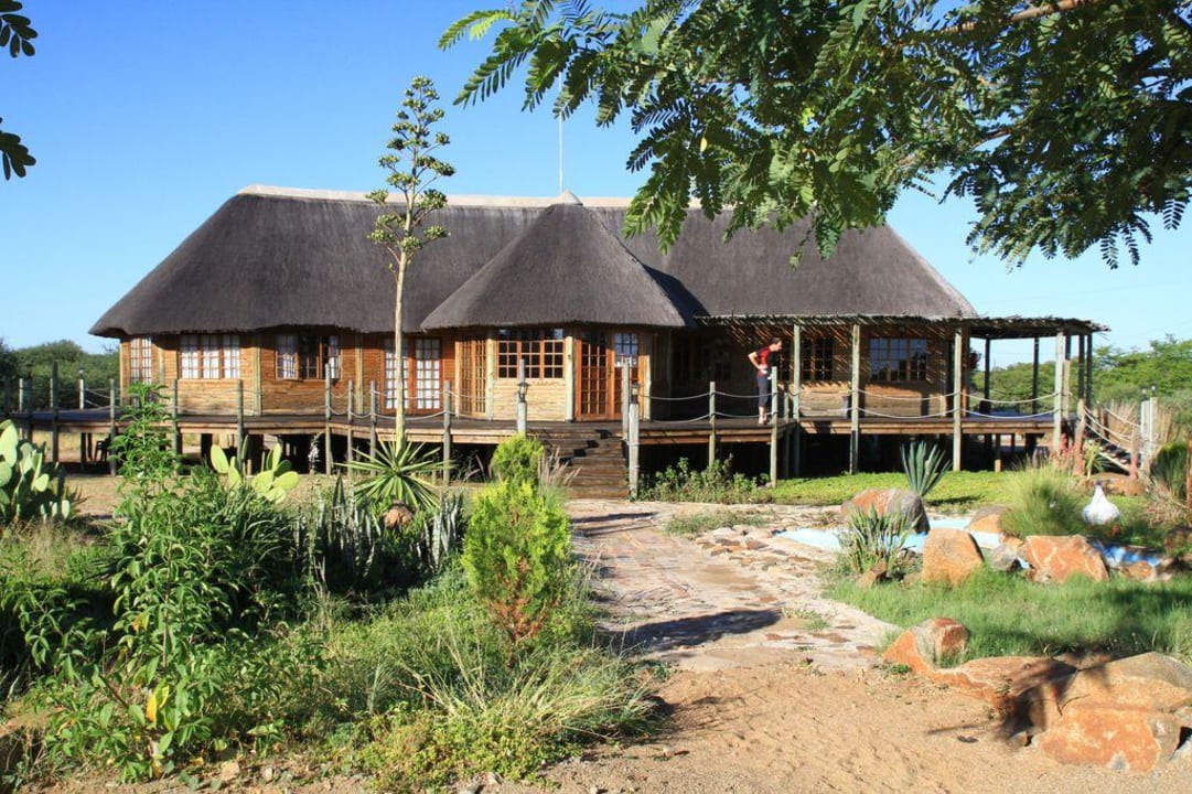 Hauptgebäude Dumela Lodge