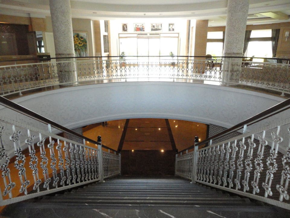 Alba Queen Alba Queen Hotel