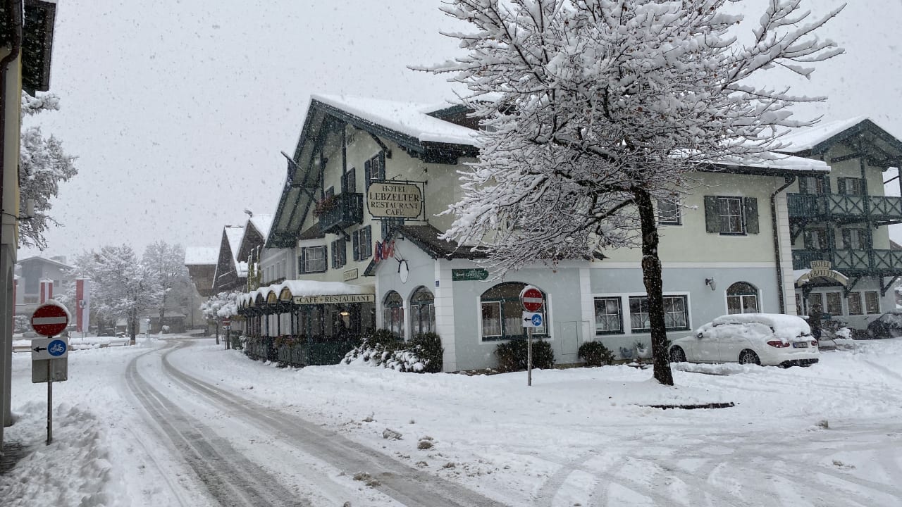 Außenansicht Hotel Lebzelter