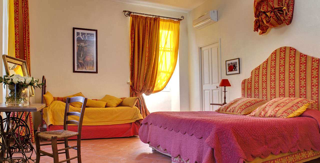 La chambre "Les Saintes Maries"  2/3 pers. 40 m2 Hotel Le Mas des Comtes de Provence